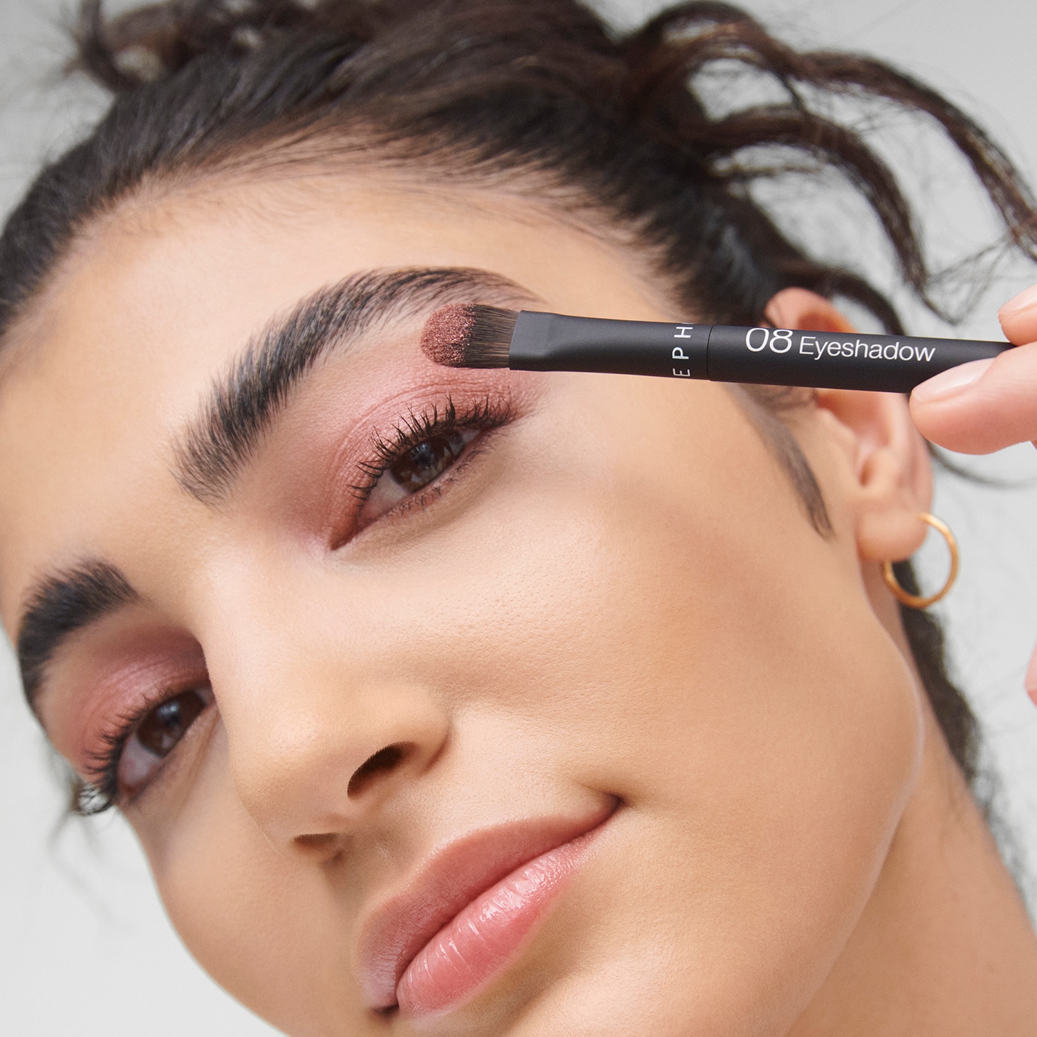 THE EYESHADOW BRUSH-24 08 (PINCEL DE SOMBRA DE OJOS)
